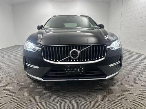 Black Stone 2023 Volvo XC60 B5 Plus Bright Theme