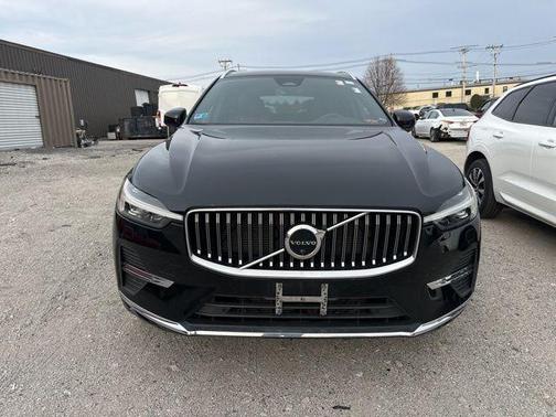 Black Stone 2023 Volvo XC60 B5 Plus Bright Theme