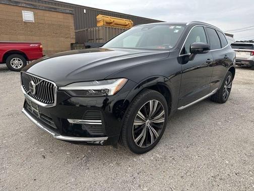 Black Stone 2023 Volvo XC60 B5 Plus Bright Theme