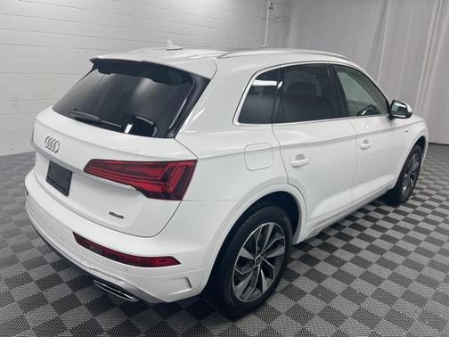 2024 Audi Q5 45 S line quattro Premium