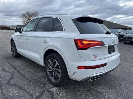 2024 Audi Q5 45 S line quattro Premium