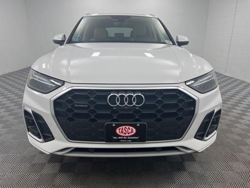 2024 Audi Q5 45 S line quattro Premium