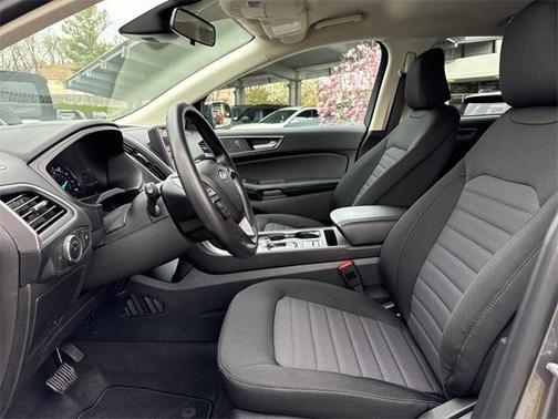 2023 Ford Edge SE