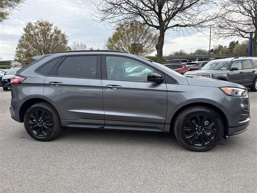 2023 Ford Edge SE