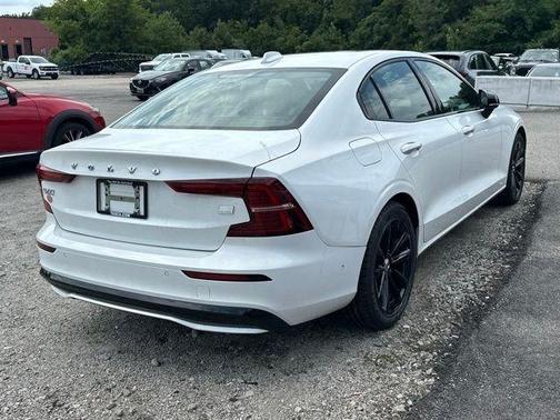 Crystal White Metallic 2024 Volvo S60 Recharge Plug-In Hybrid T8 Plus Dark Theme