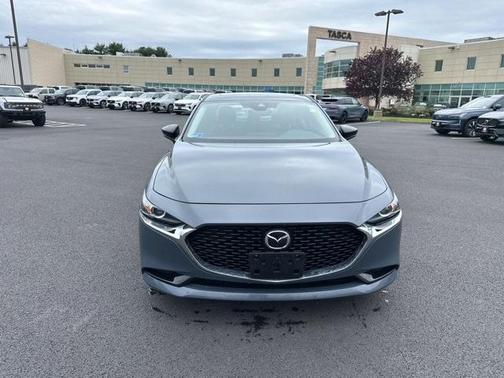 2022 Mazda Mazda3 Carbon Edition