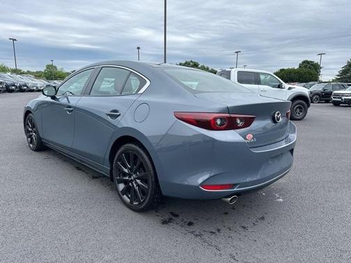 2022 Mazda Mazda3 Carbon Edition