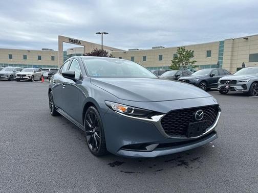 2022 Mazda Mazda3 Carbon Edition