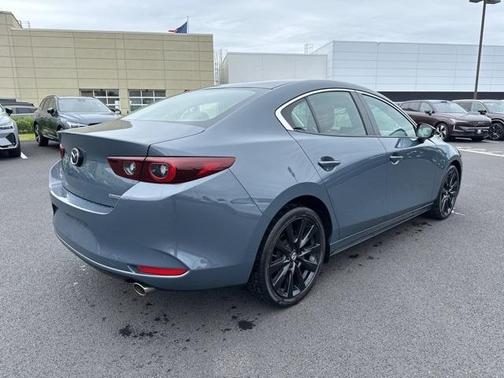 2022 Mazda Mazda3 Carbon Edition