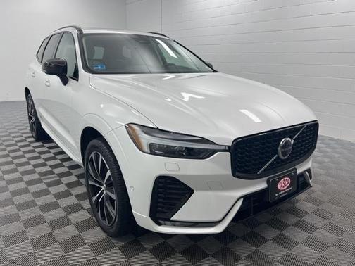 2024 Volvo XC60 B5 Plus Dark Theme