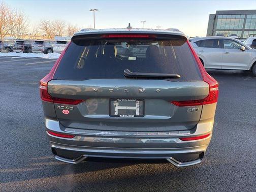 2026 Volvo XC60 B5 Ultra