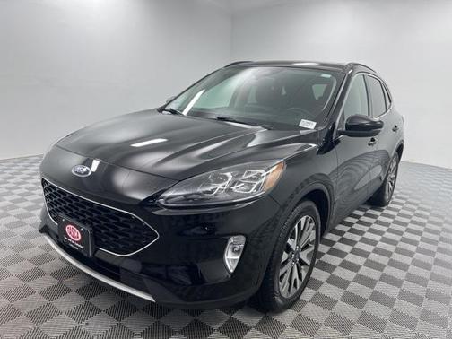 2020 Ford Escape Titanium