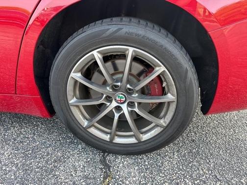 2018 Alfa Romeo Giulia Base