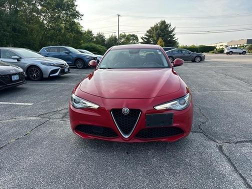 2018 Alfa Romeo Giulia Base