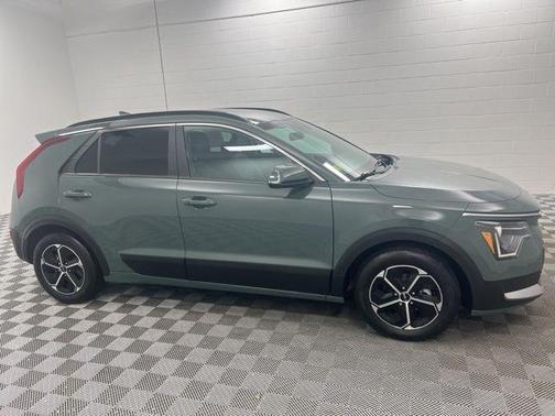 Green 2023 Kia Niro Plug-In Hybrid EX
