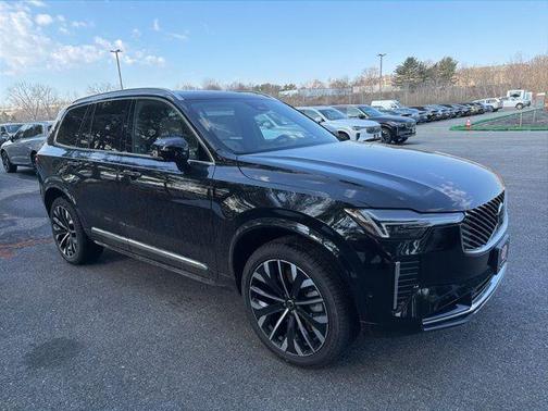 Onyx Black Metallic 2026 Volvo XC90 Plug-In Hybrid T8 Plus 6-Seater