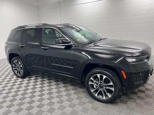 2022 Jeep Grand Cherokee Overland