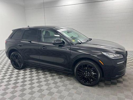 Infinite Black Metallic 2023 Lincoln Corsair Standard