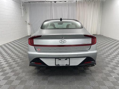 2020 Hyundai SONATA Limited
