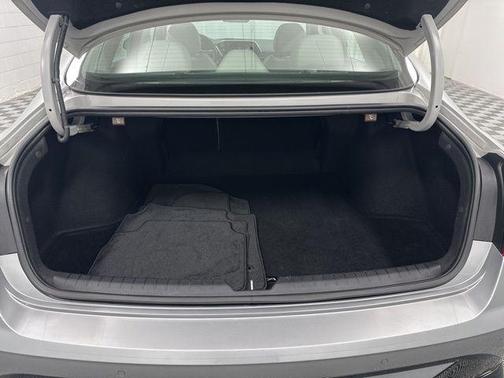 Shimmering Silver Pearl 2020 Hyundai SONATA Limited