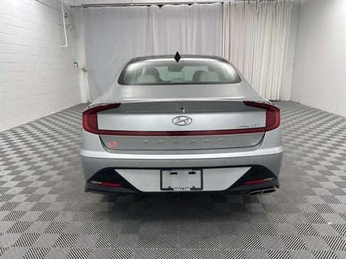 2020 Hyundai SONATA Limited