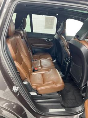 2024 Volvo XC90 Recharge Plug-In Hybrid T8 Ultimate Bright Theme 7-Seater