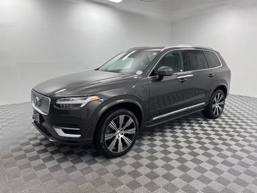 2024 Volvo XC90 Recharge Plug-In Hybrid T8 Ultimate Bright Theme 7-Seater