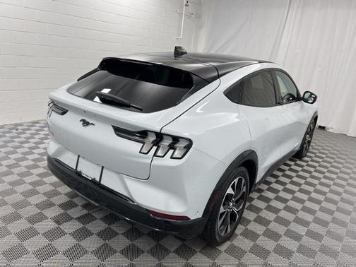 2022 Ford Mustang Mach-E Premium