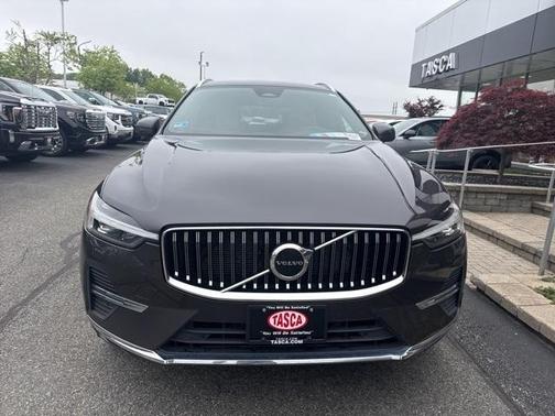 2022 Volvo XC60 B5 Inscription