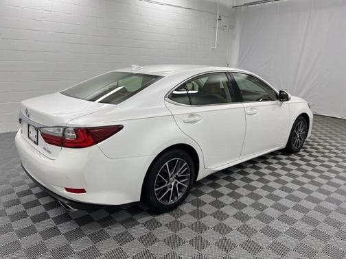 2016 Lexus ES 350 Base