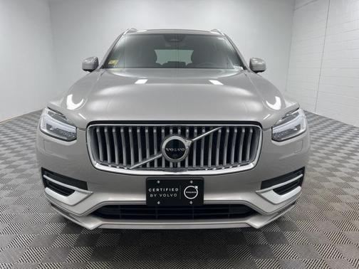 2025 Volvo XC90 B5 Plus