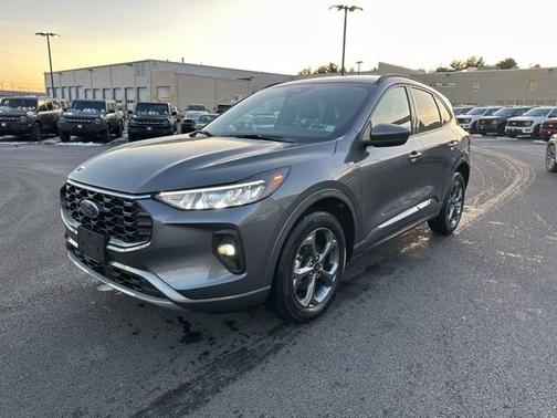 2023 Ford Escape ST-Line Select