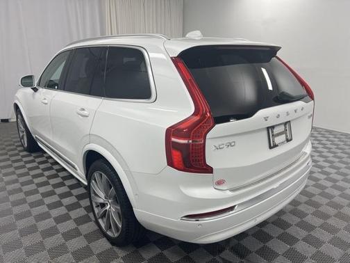 2023 Volvo XC90 B6 Ultimate 7-Seater