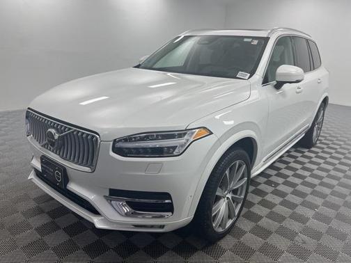 2023 Volvo XC90 B6 Ultimate 7-Seater