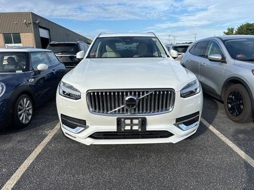 2023 Volvo XC90 B6 Ultimate 7-Seater