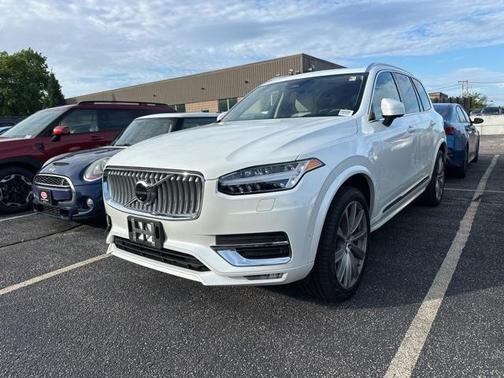 2023 Volvo XC90 B6 Ultimate 7-Seater