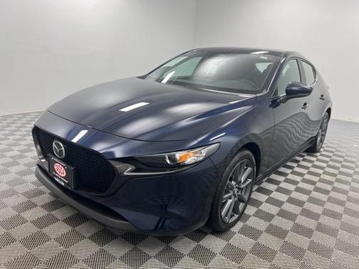 2025 Mazda Mazda3 FWD w/Preferred Package