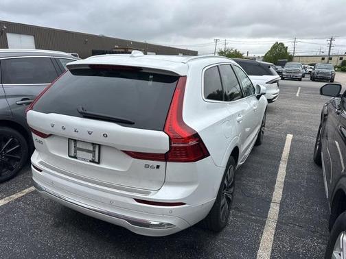 2022 Volvo XC60 B6 Inscription