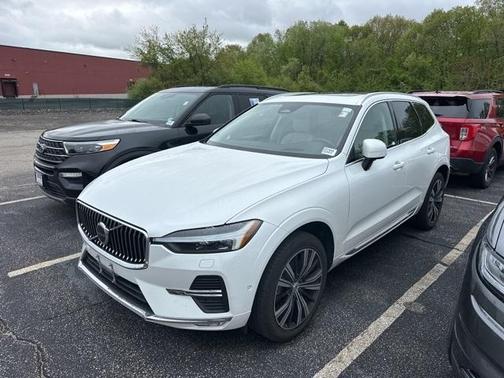 2022 Volvo XC60 B6 Inscription