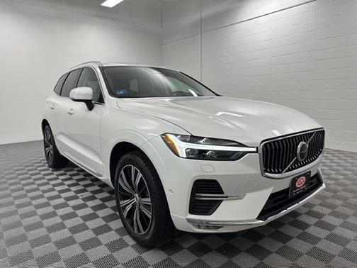 2022 Volvo XC60 B6 Inscription