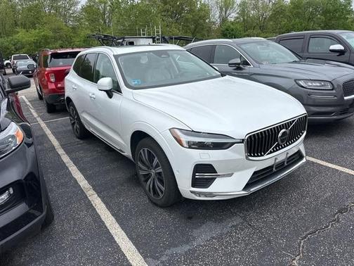 2022 Volvo XC60 B6 Inscription