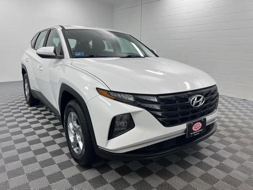 2023 Hyundai TUCSON SE