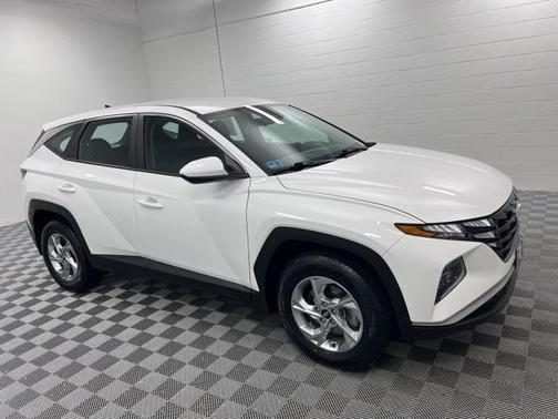 2023 Hyundai TUCSON SE
