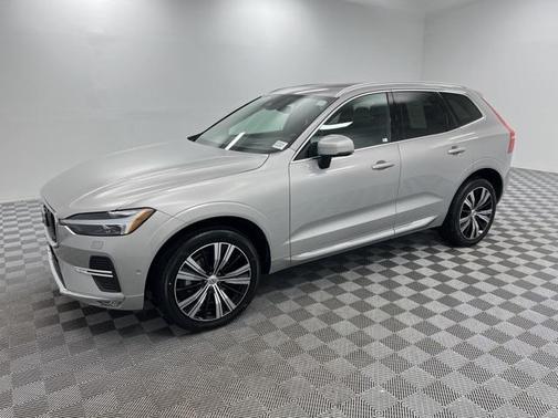 2022 Volvo XC60 B5 Inscription
