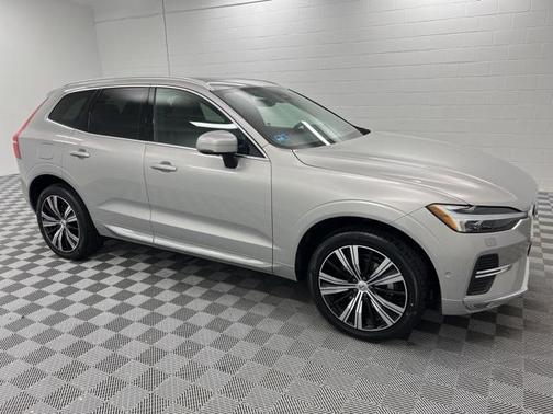 2022 Volvo XC60 B5 Inscription