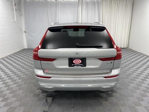 2022 Volvo XC60 B5 Inscription