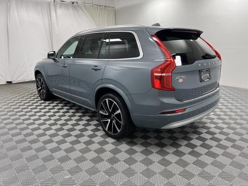 2022 Volvo XC90 T6 Momentum 6 Passenger
