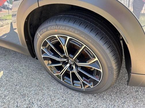 2025 Mazda CX-70 PHEV Premium Package