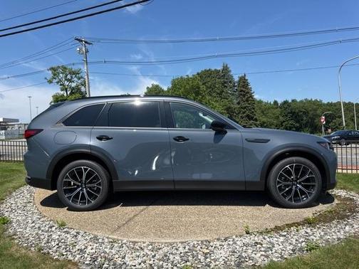 2025 Mazda CX-70 PHEV Premium Package