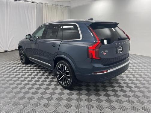 2025 Volvo XC90 Plug-In Hybrid T8 Ultra 7-Seater